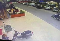 Film değil gerçek! Motosikletle geçerken taradılar