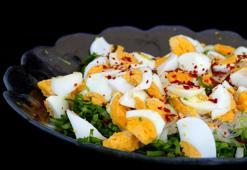 2 kişilik yumurta salatası nasıl yapılır? Yumurta salatası tarifi, malzemeleri, püf noktaları