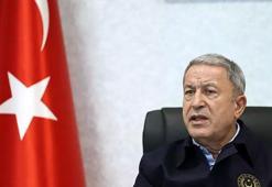 Bakan Akar: Hazır olduğunuzu dünyaya gösterdiniz