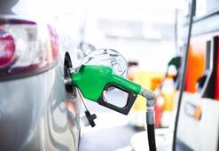 Petrol fiyatında hareketlilik! Kritik sınırın altını gördü