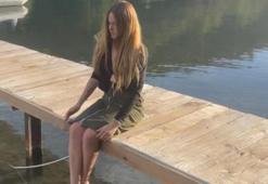 Naz Elmas, Göcek'te tek başına...
