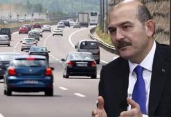 Son dakika! Otoyollarda hız sınırı artıyor! Bakan Soylu tarih verip duyurdu