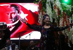 Suzan Kardeş, Edirnelileri coşturdu