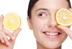 Yüzünüze limon sürdüğünüzde ne olur?