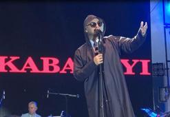 Soner Sarıkabadayı, Başkent Millet Bahçesi’nde sahne aldı
