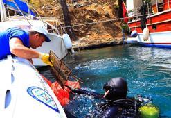 Göcek koylarında deniz dibinden 300 kilo atık çıkarıldı
