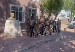 Van'da 49 düzensiz göçmen yakalandı
