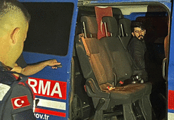 Böyle hainlik olamaz! 3 noktada yangın çıkardı, 4'üncü yerde suçüstü yakalandı