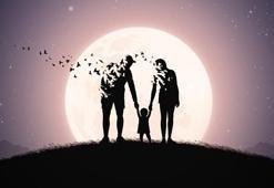 ÖLMÜŞ ANNE VE BABAYA BAYRAM MESAJLARI 2025 || Ölen anne ve baba için duygusal, anlamlı, özlem dolu Kurban Bayramı mesajları