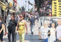 Pasaportsuz ilk pazar! Hem esnaf hem turist memnun