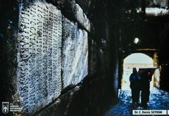 "Ankara Kalesi Bedeninde Devşirme Taşlar" fotoğraf sergisi açıldı