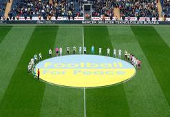 Savaşın sürdüğü Ukrayna'da 6 ay sonra futbol oynandı