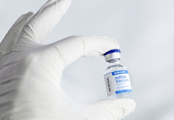 Moderna, BioNTech ve Pfizer’ı dava ettiğini açıkladı