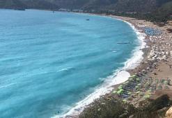 Fethiye’de denizin rengi turkuaza döndü