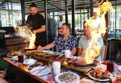 Adana kebaba ateşli sunum