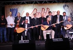 Kuşadası’nda Aşıklar Bayramı kutlandı