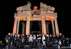 Afrodisias Antik Kenti’nde "Şifa veren ele vefa" konseri