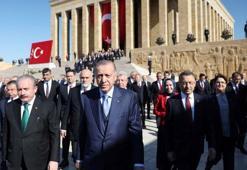 Cumhurbaşkanı Erdoğan'dan Anıtkabir'de TOGG vurgusu