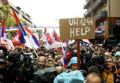 Sırbistan-Kosova arasında anlaşmazlık! 300 Sırp polis istifa etti