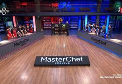 MasterChef 10 Kasım 2022 dokunulmazlığı hangi takım aldı? MasterChef eleme potasına kim çıktı?
