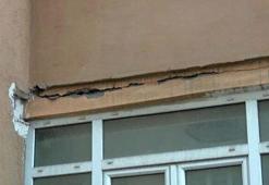 Avcılar'da hasarlı binalarda korku dolu yaşam