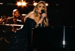 Adele: Günde 5 kez terapi gördüm
