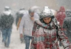 Kar göründü! Beklenen yağış İstanbul'un uydu haritasında