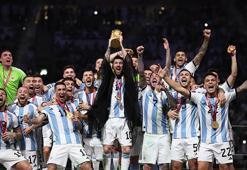 Messi’nin Dünya Kupası töreninde giydiği kıyafet nedir? Bişt nedir, kimler neden giyer?