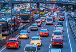 İstanbul'da toplu ulaşım, taksi ve servislere zam geldi