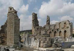 Perge Antik Kenti'ne rekor ziyaretçi