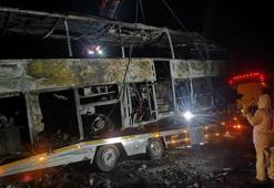 Otobüs kazasında facia: 2'si şehit 3 ölü, 20 yaralı