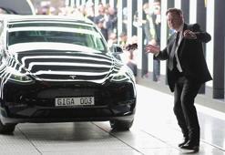 Tesla hissedarlarının Elon Musk’a açtığı davada jüri seçimi başladı
