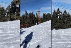 Uludağ’da bir kayakçı telesiyejde asılı kaldı