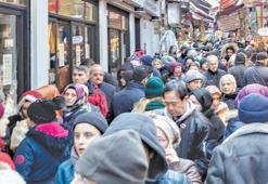 100 kişiden 10'u 65'i devirdi