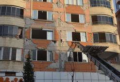 Malatya depremi de ders olmadı, hasar gören binalardan eşyalar halen tahliye ediliyor