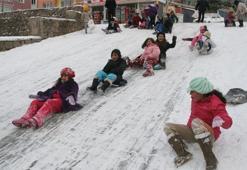Okullar tatil edildi! Eğitime kar ve buzlanma engeli