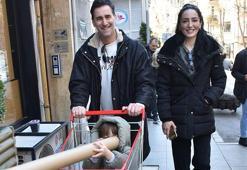 Bekir Aksoy'un oğlu 3 yaşında sergi açıyor