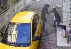 Teyze ve kuzenlerini bıçaklayıp, 10 yaşındaki yakınını öldürmüştü! Bahanesi inanılır gibi değil