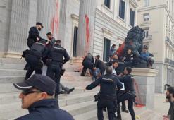 Çevre aktivistlerinin yeni hedefi belli oldu! Gözaltılar var