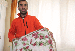 'Yardım etmek isterken mağdur olduk' İçi altın dolu battaniyeyi gönderdiler