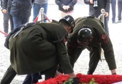 Turgut Özal mezarı başında anıldı