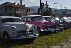 Urla'da 'klasik otomobiller' göz kamaştırdı
