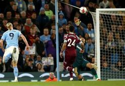 Manchester City liderliği devraldı