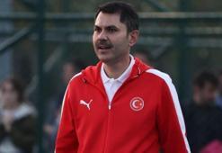 Bakan Kurum gençlerle basketbol oynadı: Türkiye Yüzyılı gençliğin yüzyılı olsun
