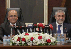 Ekonomide yeni dönem! Mehmet Şimşek, Hazine ve Maliye Bakanlığı görevini devraldı