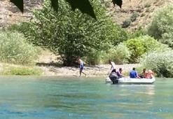 Baraj kapakları açılınca mahsur kaldılar, AFAD ekipleri kurtardı