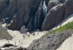 Hakkari'de terörden temizlenen Cilo Dağları ve Sat Buzul Gölleri'ne yoğun ilgi