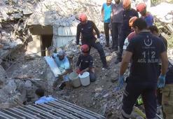 Bakırköy'de kontrollü yıkılan binada göçük... Bir kişi enkaz altında kaldı