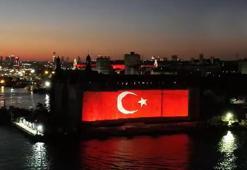 Türkiye, 15 Temmuz şehitlerini unutmadı! Yurtta duygulandıran görüntüler