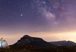 Meteor yağmuru başladı! Türkiye’de de görülecek